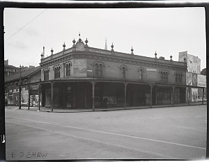 Item 44 : Market Street, 1923 / photographer E.G. Shaw