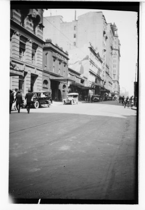 Item 31: Castlereagh Street, 1921-1925 / photographer E.G. Shaw