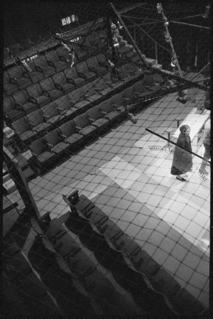 Ensemble-theatre in the round, April 1960 / photographs...