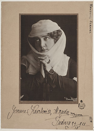 Jeanne Korolewicz Wayda, soprano, 1911 / photograph by ...