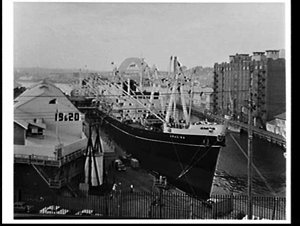 P. & O. Line cargo-passenger ships Aradina and Arakawa ...