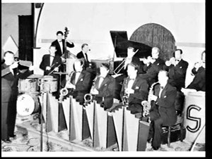 Bob Gibson and his Band, Surryville Dance Hall