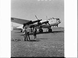 Last Avro Lancaster bomber Spirit of Surfers Paradise r...
