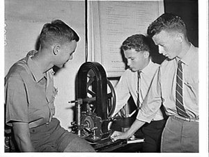 4th year students at the Summer Science School, Univers...