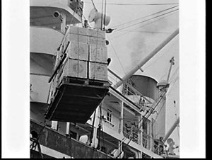 Unloading Harris Ceylon tea chests on pallets from the ...
