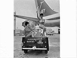 Opening of the Qantas Cargo Terminal, Mascot