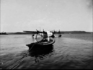 Patrick G. Taylor and crew arrive at Rose Bay Flying Ba...