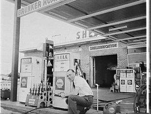 Shell Auto Port service station, Brunker Road, Yagoona