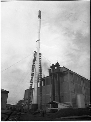 250 foot chimney stack being erected at the Casula powe...