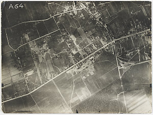 Houthulst village (ouest) [cartographic material] / [photographed by] by Lt. de Mourac [from an aircraft piloted by] Serg. Houlette, Section de Photo-Aerienne.