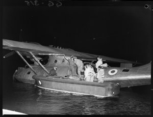 File 02: RAAF seaplane, 1940s / photographed by Max Dup...
