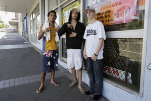 Collection 02: Wollongong,  2006-2007 / photographs by ...