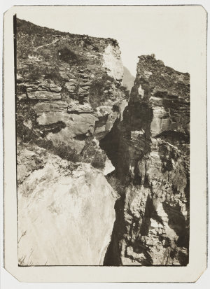 Landslide, Katoomba, 1928 / photographer unknown