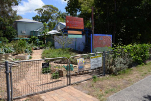 Item 26: Brunswick Heads School garden art project, Fin...