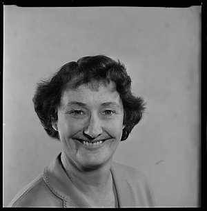 60 words winner, Mrs Joan Howarth of Manly, 29 July 196...