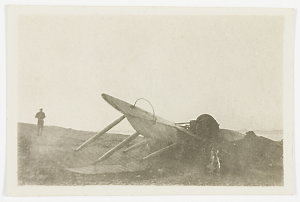Sir Hudson Fysh - photographs, air crashes, 1923-1942