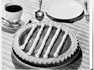 APA studio photographs of pumpkin pie for Country Press...