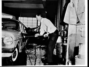 New car washing unit, Avis Rent-A-Car