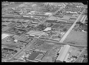 Item 35: Milton Kent aerial views of Alexandria, Balmai...