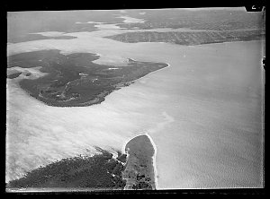 Item 21: Milton Kent aerial views of Botany Bay, Merryl...