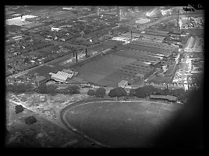 Item 33: Milton Kent aerial views of Alexandria, Homebu...