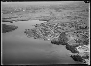 Item 10: Milton Kent aerial views of Flemington, Lavend...