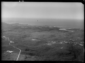 Item 28: Milton Kent aerial views of Dundas, Frenchs Fo...