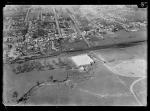 Item 41: Milton Kent aerial views of Campbelltown, Gerr...