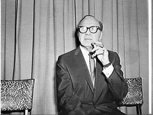 Jack Benny, Carlton Rex Hotel