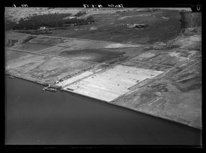 Item 40: Milton Kent aerial views of Homebush Bay, Masc...