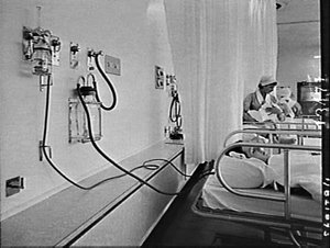 CIG hospital recovery room oxygen and suction equipment...
