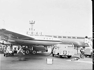 BOAC Comet IV jet aeroplane refuelling with Shell, Masc...