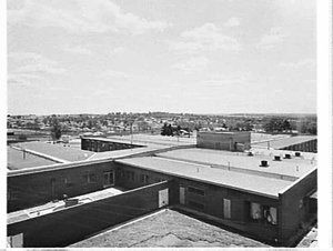 Brownbuilt steel roof, Blacktown District Hospital