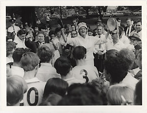 Sydney Domain, 1964-1971 / photographed by Raymond de B...
