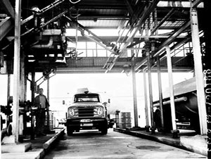 Shell tanker truck loading dock, Clyde
