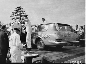 Finish and winners of the 1964 Ampol Trial, Bondi Beach