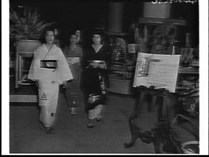 Japanese models in kimonos, Mark Foys