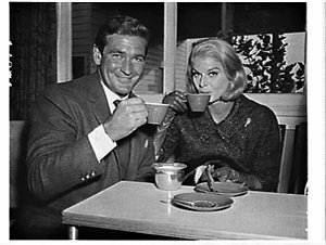Film star Rod Taylor and his wife Mary photographed wit...