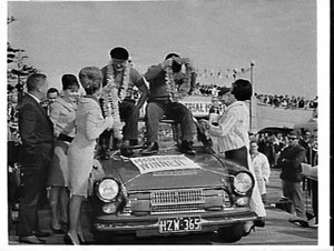 Finish and winners of the 1964 Ampol Trial, Bondi Beach