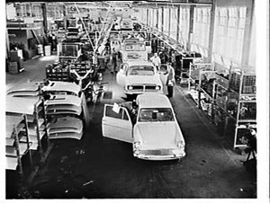 Ford Anglias, Zephyrs and Fairlanes on the assembly lin...