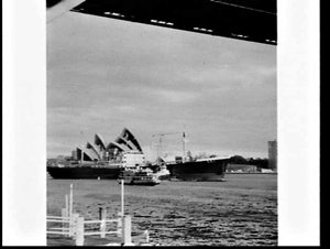 Japanese bulk rice carrier Une Maru entering Sydney Har...