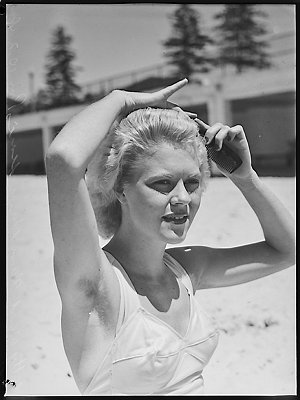 Betty Wood hair wave series - continental / photographe...