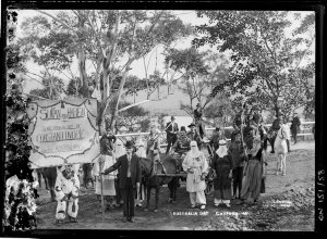 [Celebratory processions, Gosford 1915, Yass 1921?, Nep...