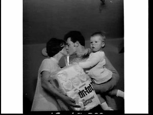 Milk Board's Beautiful Baby Contest 1969, Chevron-Hilto...