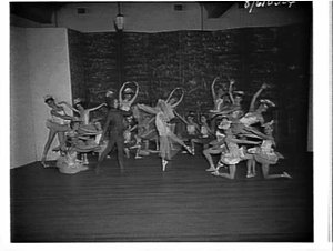 Carolyn Hickson's ballet class, Hurstville