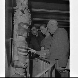 Lyndon Dadswell and art students visit SS Mariposa