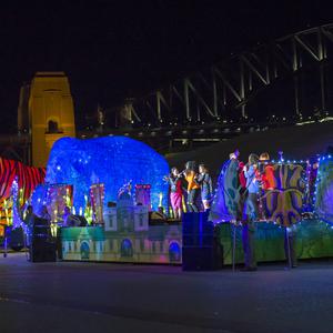 Item 44: Lanterns lined up in front of Sydney Opera Hou...