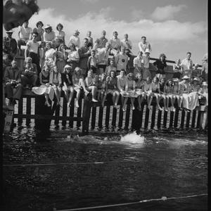 File 19: Boys on ladder, Northbridge Baths, [1935-1950s...