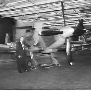 Aubrey Oates and Spitfire fighter plane, Sydney Technic...