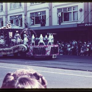 Colour slides of the Waratah Festival and locations aro...
